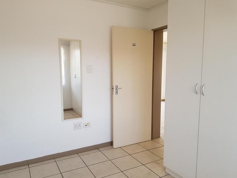 To Let 2 Bedroom Property for Rent in Grahamstown Central Eastern Cape